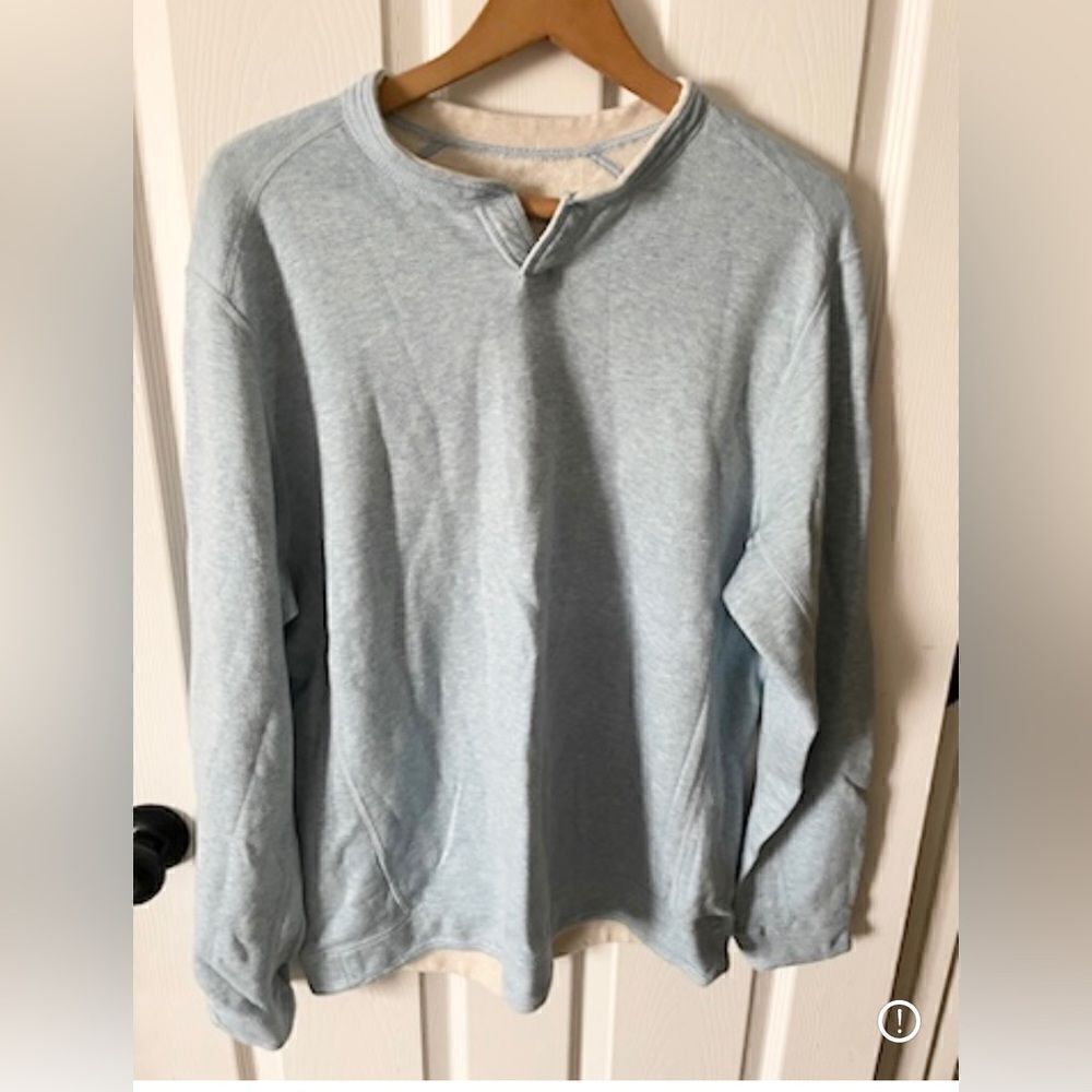 Tommy Bahama Men’s Baby Blue Pullover Size L